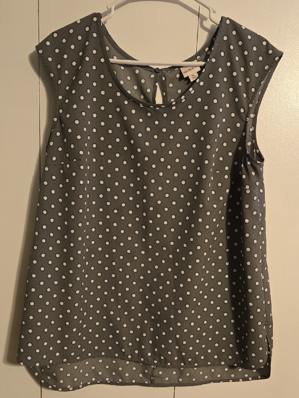 Merona Grey Polka Dot Sleeveless Blouse